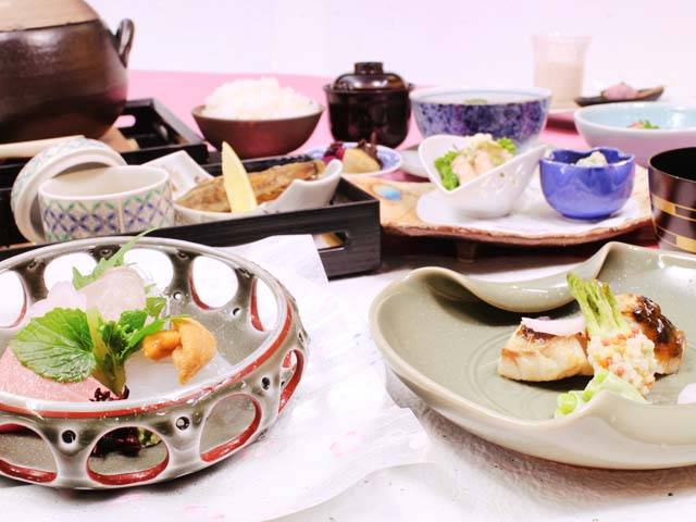 季節会席料理 桜